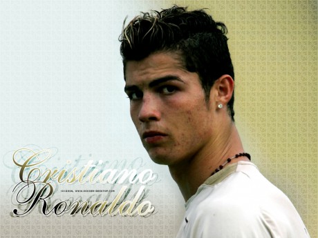 http://www.ronaldo33.estranky.cz/img/mid/3/cristiano-ronaldo-3.jpg